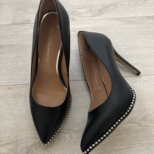 Elegant Black  Heels Sz 5.5